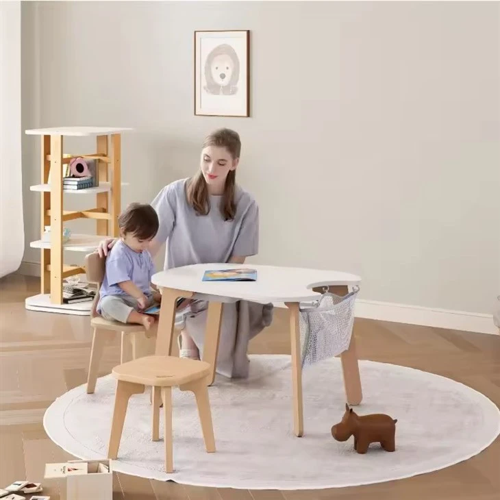 Speeltafel en stoelen voor peuters