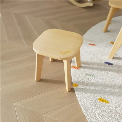 Houten opstapje voor kinderen